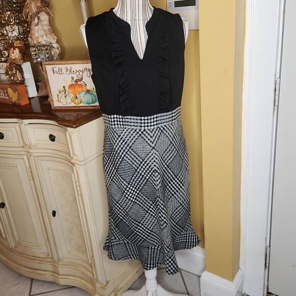 Karl Lagerfeld Dresses & Skirts - Karl Lagerfeld  houndstooth ruffle black dress women's size 10